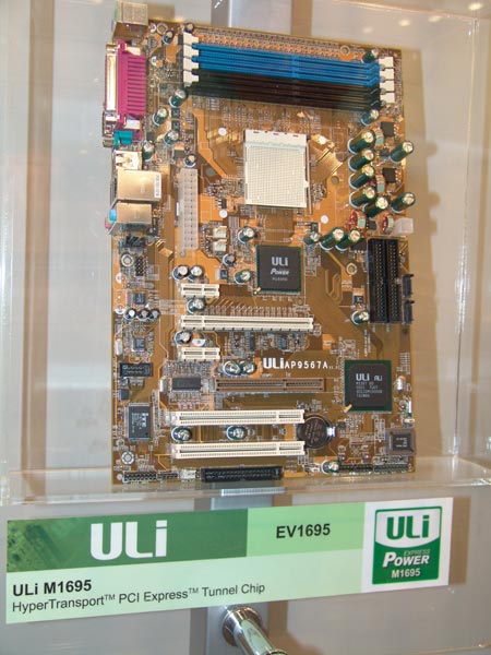 Základní deska s ULi M1695 a M1567