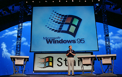 Bill Gates uvádí Windows 95