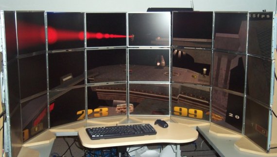 Quake 3 na 24 LCD monitorech