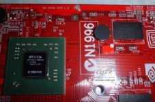 MSI GeForce 7300 LE detail GPU + pamětí
