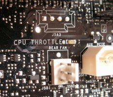 CPU THROTTLE LED na desce D975XBX2