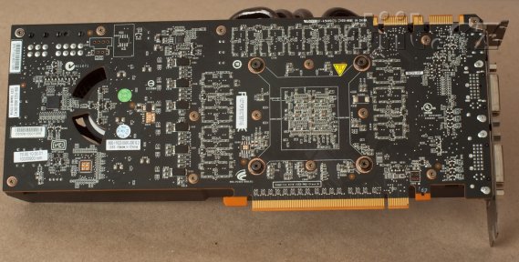 GeForce GTX 480: zadní strana