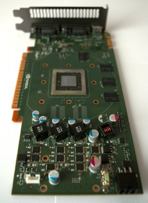 GeForce GTS 450: referenční, napájení