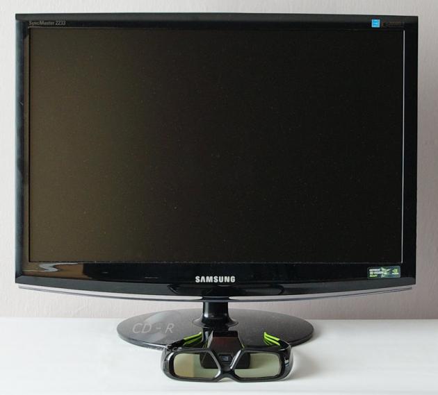 Nvidia 3D Vision: brýle, monitor, vysílač