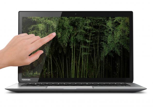 Toshiba KIRAbook Front Straight with hand