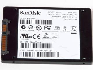 SanDisk Ultra Plus SSD - SDSSDHP-256G - štítek