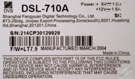 Technosonic MP-101 - vnitřek: detail výrobního štítku DVD
