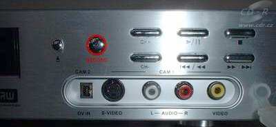 CyberHome CH DVR-750 - přední panel detail