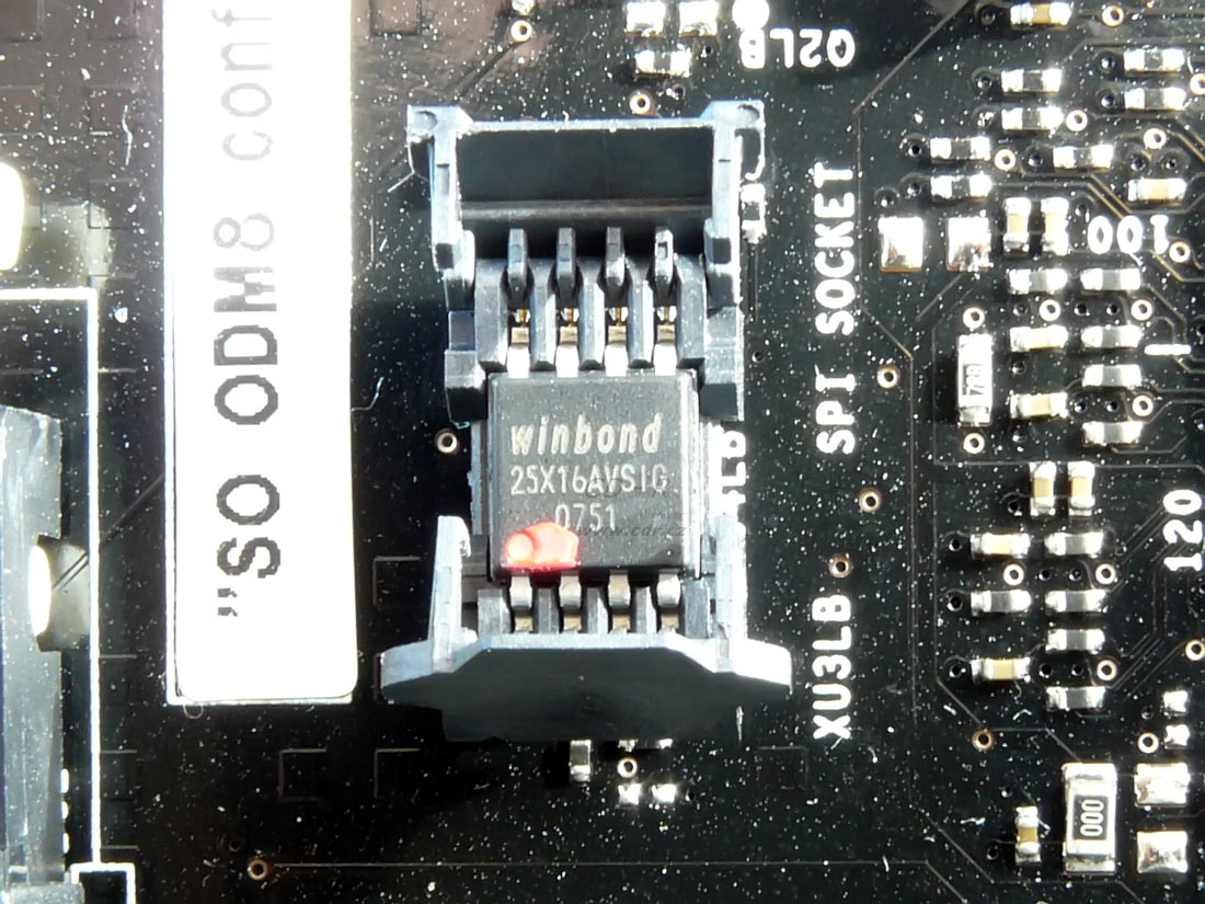Winbond 25X16AVSIG v SPI socketu