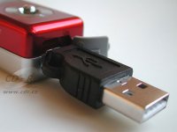 Perspektiva klame - USB konektor je opravdu titěrný i ve srovnán