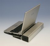 Notebook Toshiba s kazetou na palivové články