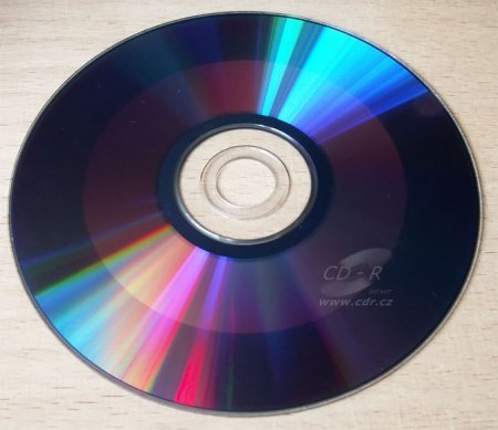DVD-R DL se dvěma session (celkem 2882 MB) vypálenými metodou La
