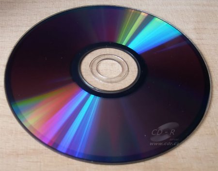 DVD-R DL se třemi session (celkem 6829 MB) vypálenými metodou La