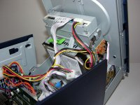 Asus S-presso S1-P111: Pohled dovnitř na mechaniku a pevný disk