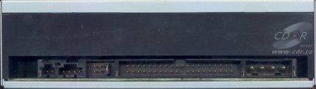Sony DRU-810A - zadní panel