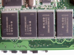 Flash paměti Intel 29F08G08CANB2