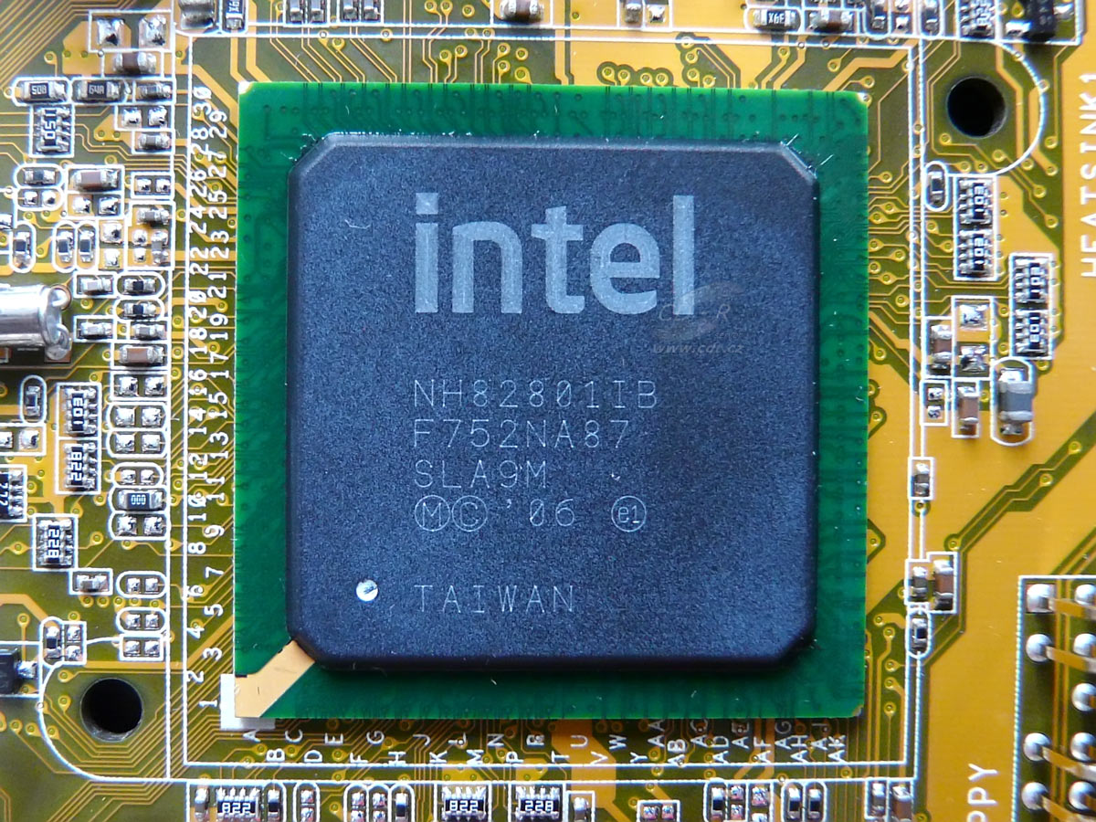 Контроллер lpc интерфейса intel r ich9 2918 что это