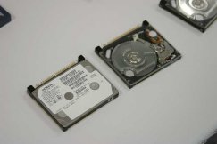 IBM pevný disk Microdrive 4GB bez krytu