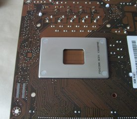 Test MSI X58Pro - spodní plech