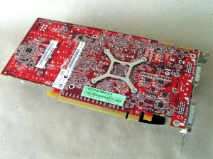 Sapphire ATI Radeon HD 4770 - zadní strana karty