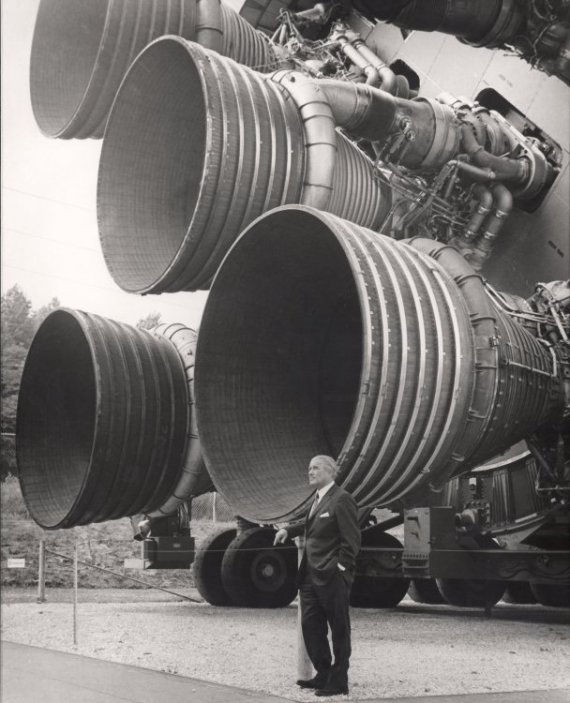 Wernher von Braun s motory prvního stupně Saturn V