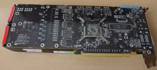 Asus Radeon HD 5870 v testu: PCB