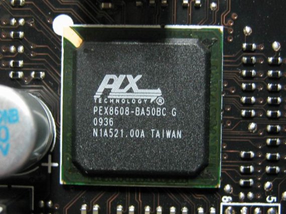 MSI P55-GD85 - čip PLX8608