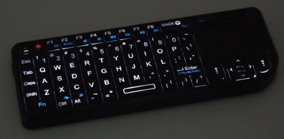 Magic-Pro ProMini Keyboard - podsvícení ve tmě