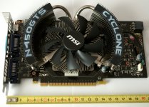 GeForce GTS 450: MSI Cyclone, čelní pohled