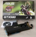 GeForce GTX 580: balení karty Asus