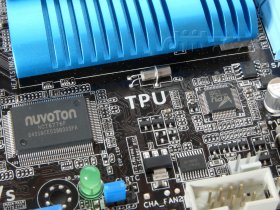 ASUS P8P67: Nuvoton SuperIO + TPU