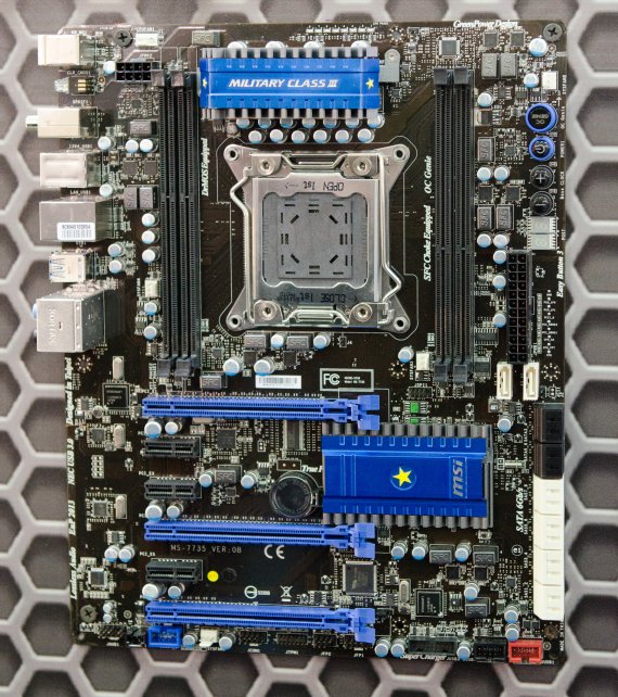 MSI s čipsetem Intel X79