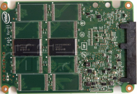 Intel SSD 320 Series 160GB - PCB z druhé strany