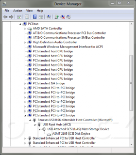 Windows 8 - správce zařízení: Renesas USB 0.96 XHCI + UAS Mass Storage zařízení