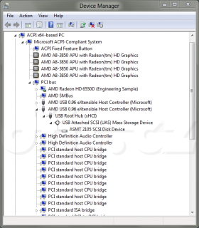 Windows 8 - správce zařízení: AMD USB 0.96 XHCI + UAS Mass Storage zařízení