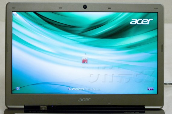 Acer Aspire S3 - displej