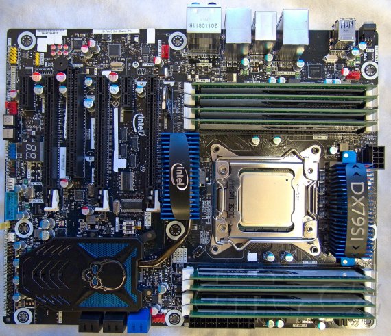 Základní deska Intel DX79SI