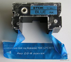 TDK PCLW-50 páska vysunutá z cartridge