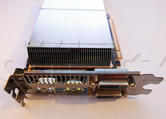 AMD Radeon R9 290X - IMG_0604_chladic