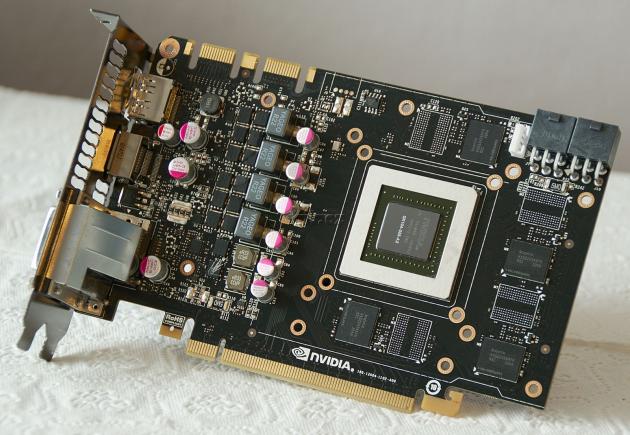 GeForce GTX 670: PCB