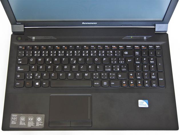 Lenovo IdeaPad B590 - klávesnice a touchpad