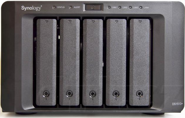 Synology DS1513+ – přední strana