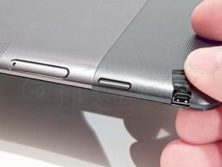 ASUS VivoTab RT - slot pro SIM kartu, microSD kartu a miniHDMI port
