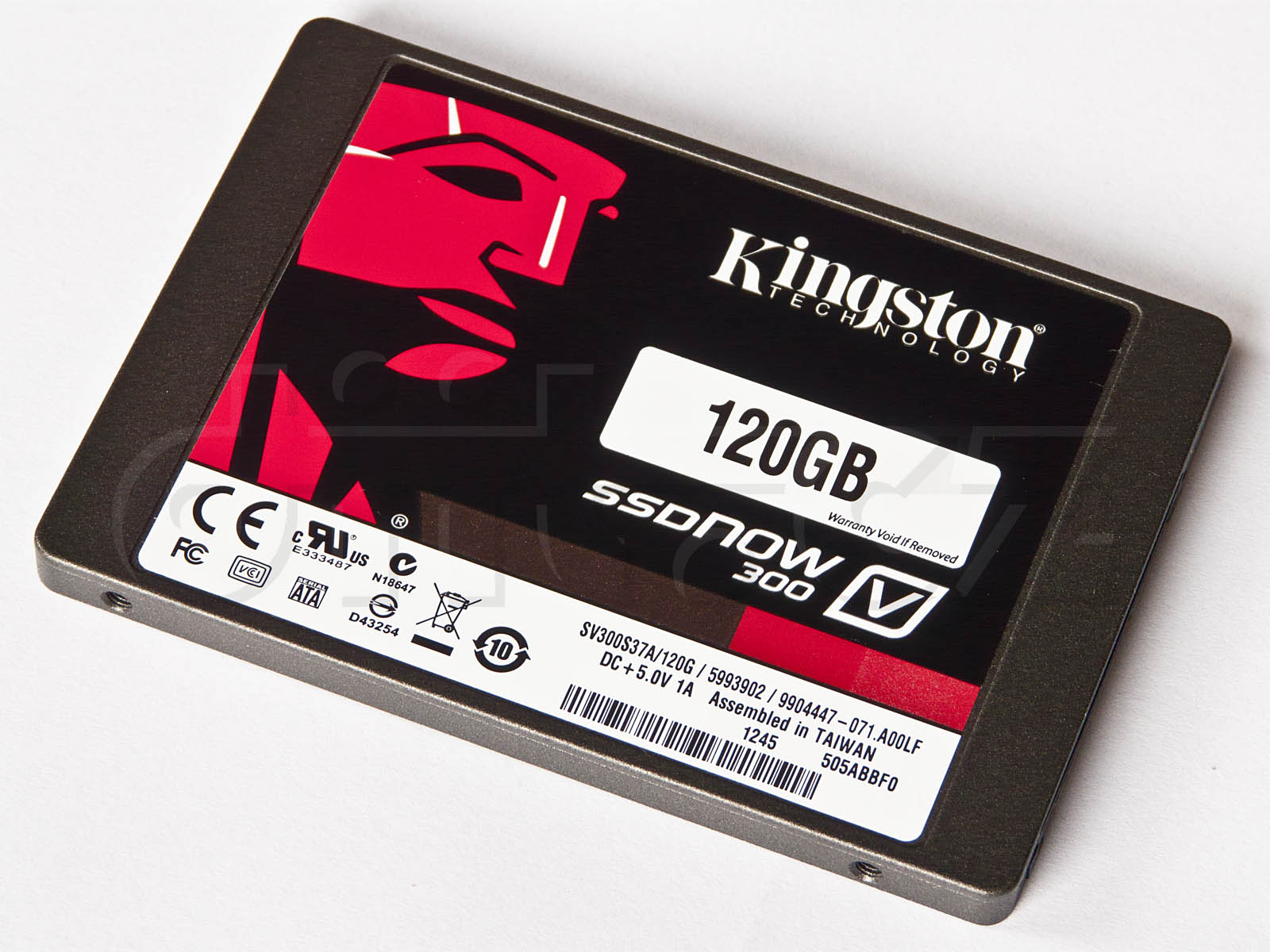 120GB Kingston SSDNow V300 s 19nm Toggle mode |