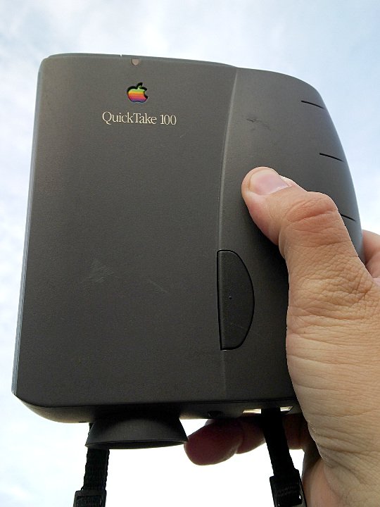 Apple QuickTake 100, digitální kompakt z roku 1994 | Diit.cz