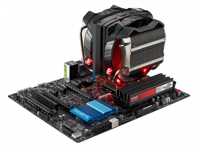 Cooler Master V8 GTS na desce