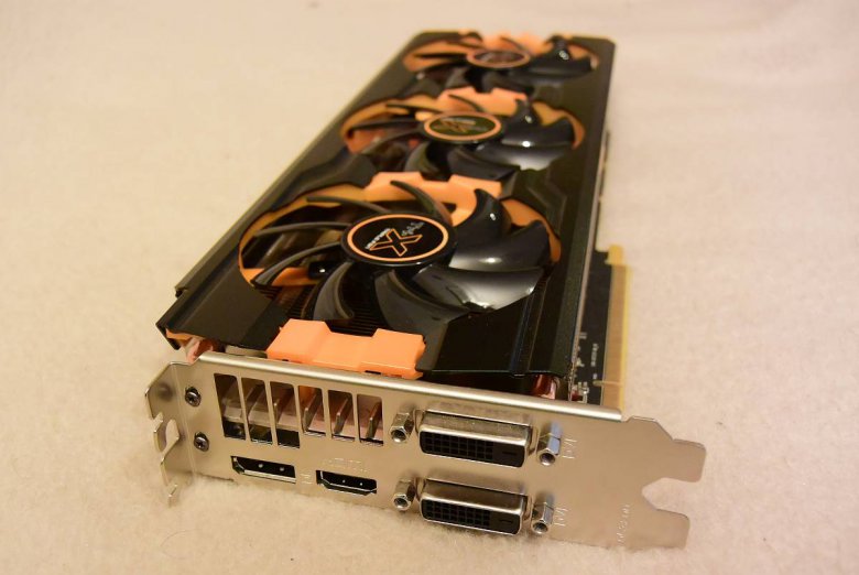 Sapphire Trix R 9 290 X 8 Gb Gddr 5 Dsc 0437 Zaslepka