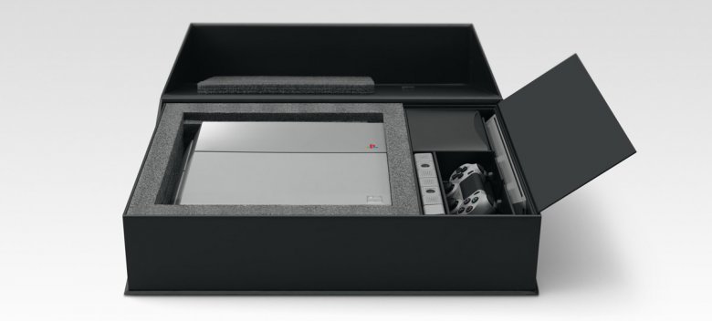Sony Playstation 4 Anniversary 06