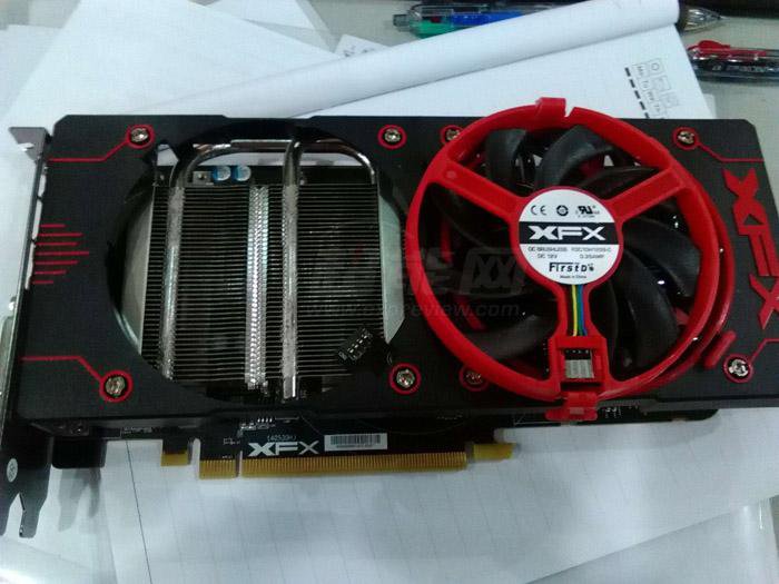 Xfx Radeon R 9 380 X 02