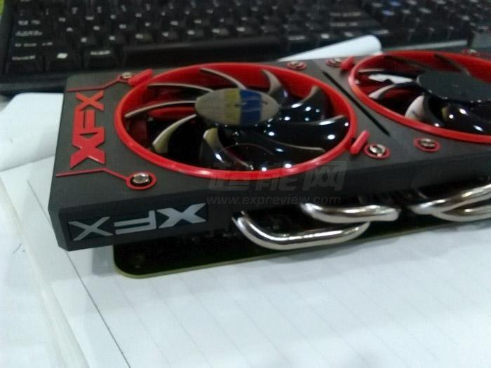 Xfx Radeon R 9 380 X 03